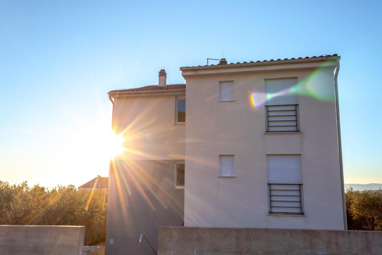 Finestra Sul Mare Apartamento Punat Exterior foto