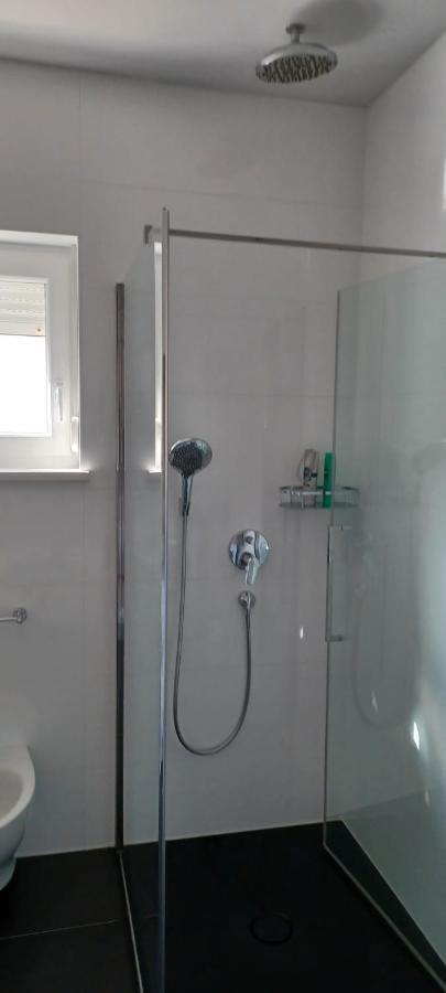 Finestra Sul Mare Apartamento Punat Exterior foto